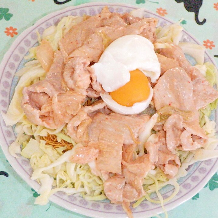 簡単♪スタミナ満点♪豚キムチサラダ麺